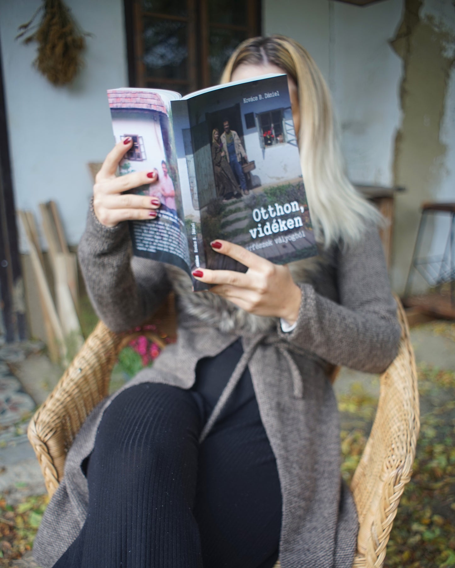 Otthon, Vidéken - Emberfészek vályogból